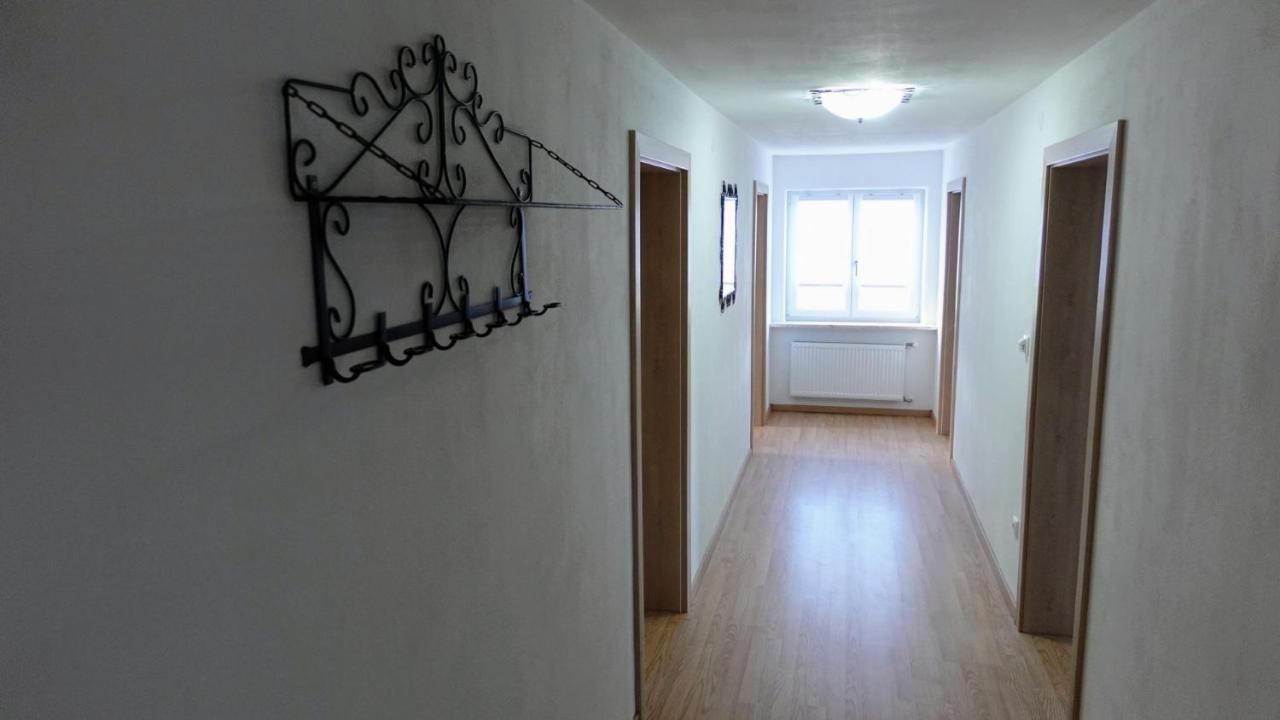 Joe'S Appartement Ebbs Exterior photo